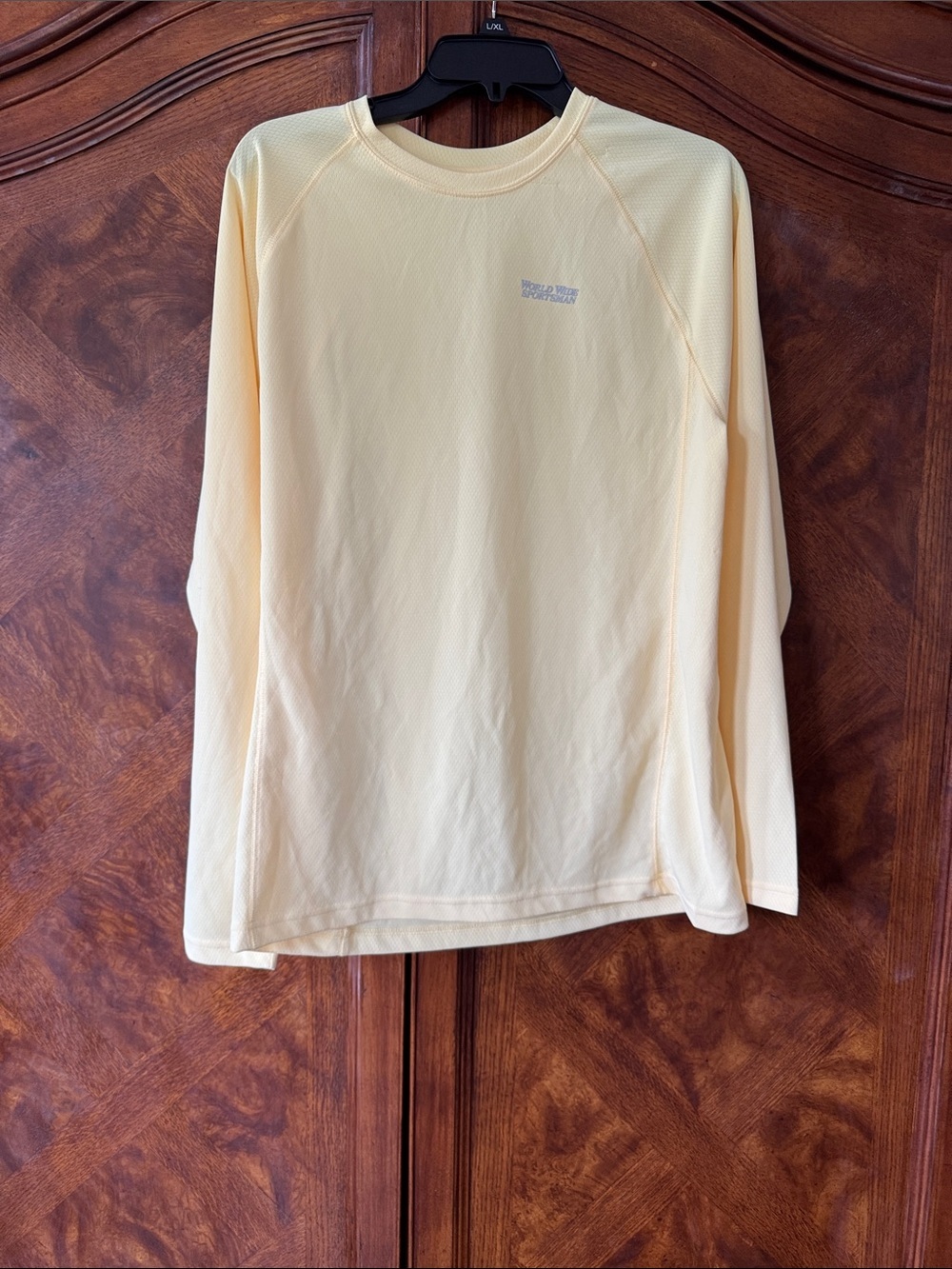 World Wide Sportsman Light Yellow Performance Top size Medium